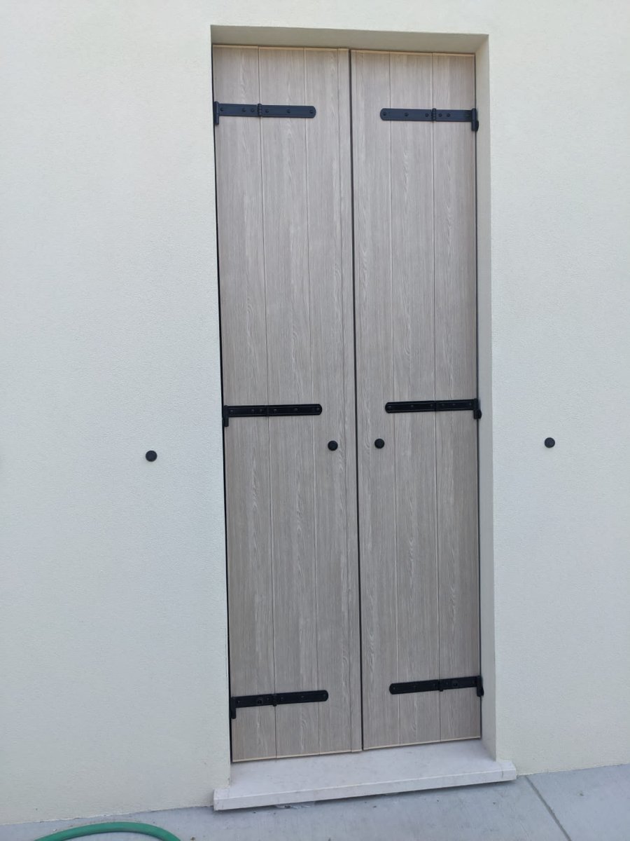 Scuro in pvc alla padovana (con snodo cardini a murare) L. 60 x H. 195 cm - immagine 2