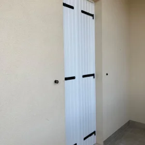 Scuro in pvc alla padovana con telaio monoblocco L. 95 x H. 220 cm